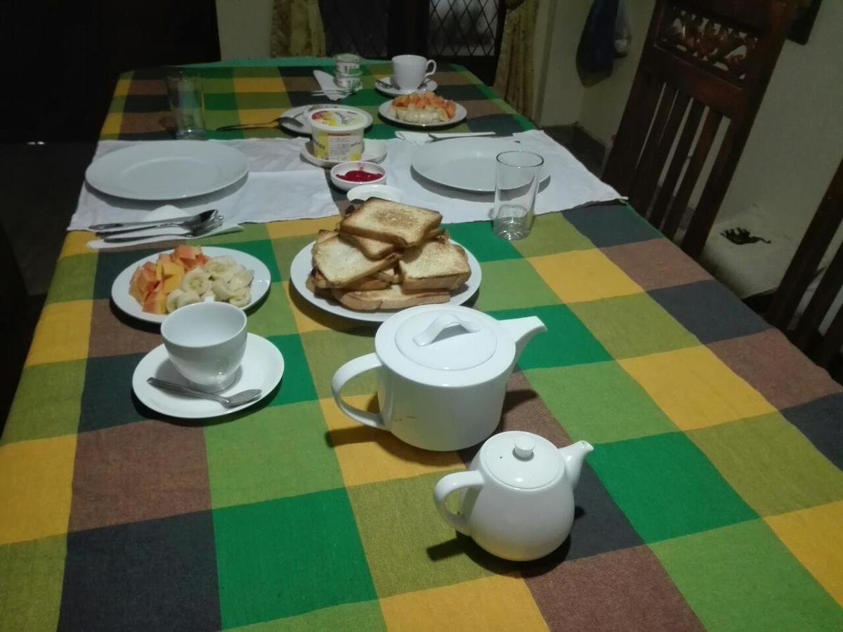 Kandy Dilruk Homestay Екстер'єр фото